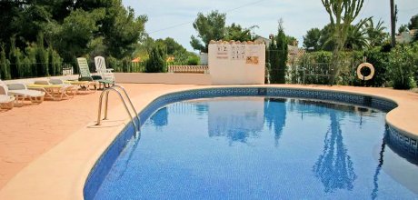 MO 312 Bungalow für 6 Personen mit einem Gemeinschaftspool in Moraira an der Costa Blanca