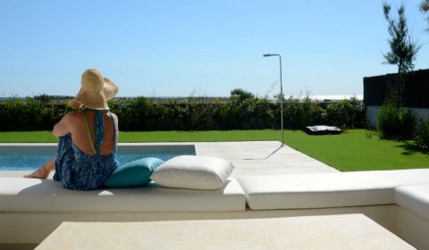 PP 825 Exklusive Ferienvilla für 8 Personen am Sandstrand des Playa de Pals an der Costa Brava, mit privatem Pool und Meerblick