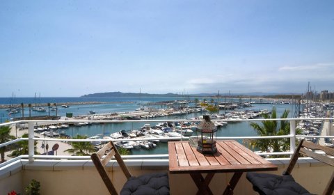 ES 112/2 Moderne Ferienwohnung für 4/6 Personen mit Meerblick in l`Estartit an der Costa Brava