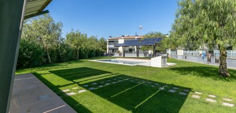 RS 312/3 Casa moderna para 6 personas con piscina comunitaria en Rosas en la Costa Brava