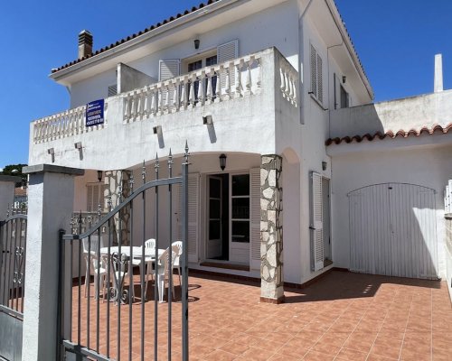Ferienhausvermietung mit Pool in Spanien