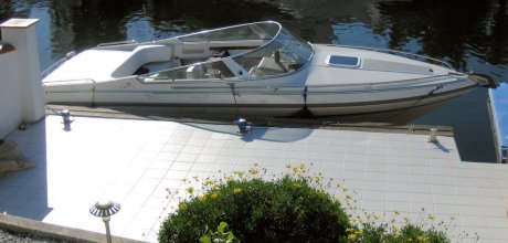 AM 410 Ferienhaus für 4 Personen in Empuriabrava an der Costa Brava, mit einem privaten Pool und Bootsanleger