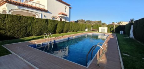 MM 318 Ferienhaus für 6 Personen mit Gemeinschafts-Schwimmbad in Miami Playa an der Costa Dorada