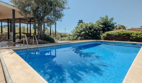 BL 921 Exclusive holiday home for 10 persons with private pool and sea views in Blanes on the Costa Brava in Spain