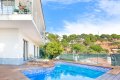 Holiday home with private pool Cala Canyelles www.spanien-web.de