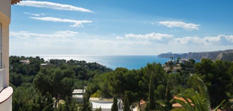 JV 914 Exclusive holiday villa for 10 persons with private pool and sea views near Javea on the Costa Blanca
