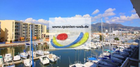 RS 125/2 Holiday apartment for 4 persons with swimming pool at the marina of Santa Margarita in Rosas on the Costa Brava