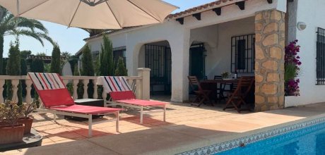 AB 610 Villa vacacional para 6 personas cerca de la playa con piscina privada y vistas al mar cerca de l'Albir en la Costa Blanca