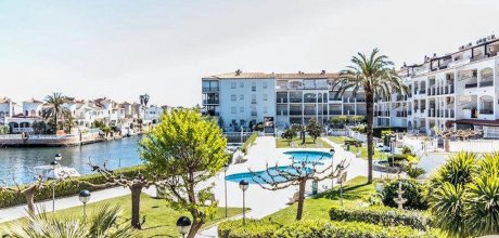 AM 121/6 Apartment for 6 persons with swimming pool in Empuriabrava on the Costa Brava