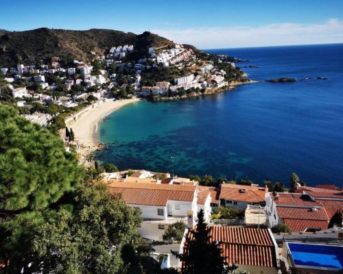Apartment mit Meerblick und Pool in Roses, Costa Brava, Spanien