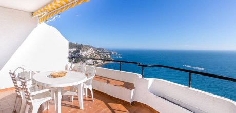 RS 123/4 Ferienwohnung für 4 Personen mit Schwimmbad und Meerblick in Roses an der Costa Brava in Spanien