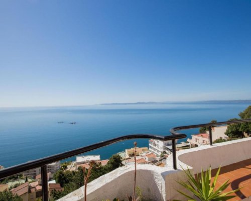 Apartment 4 Personen mit Pool und Meerblick in Roses, Costa Brava