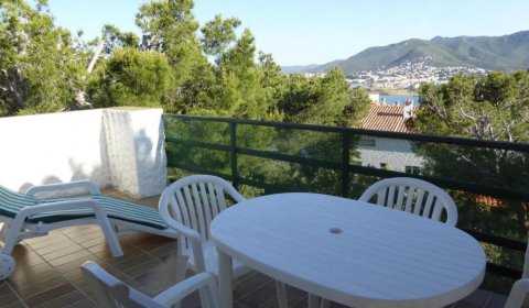 LA 118/2 Appartement de vacances près de la plage pour 4 personnes avec vue sur la mer près de Llançà sur la Costa Brava