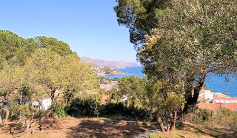 LA 218 Maison de vacances moderne pour 6 personnes avec vue sur la mer à Llanca sur la Costa Brava