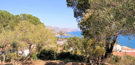 LA 218 Modernes Ferienhaus für 6 Personen mit Meerblick in Llança an der Costa Brava