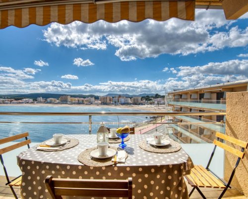 Appartement am Meer in l'Escala mieten