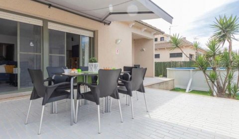 ED 605 Strandnahes Ferienhaus für 6 Personen in Riumar mit privatem Pool im Ebro Delta an der Costa Dorada
