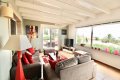 Profitez de vos vacances à Dénia sur la Costa Blanca dans cette spacieuse villa de vacances pour 8 personnes – avec piscine privée et vue sur la mer.