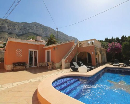 Ferienhaus bei Dénia, Costa Blanca mit Pool und Meerblick für 4 Personen mieten