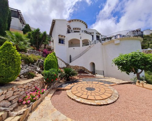 Ferienvilla bei Dénia mit Blick auf das Naturschutzgebiet Monte Pego