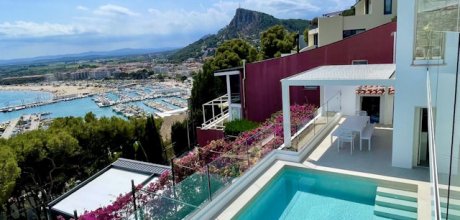 ES 828 Exklusive Ferienvilla für 8 Personen mit privatem Pool und Meerblick in l`Estartit an der Costa Brava