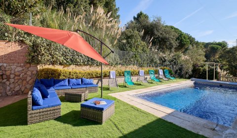 LL 904 Modern holiday home for 10 persons with private pool near Lloret de Mar on the Costa Brava