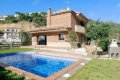 Moderna villa vacacional con piscina en Cala Canyelles