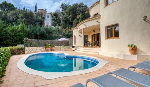 PP 816 Exklusive Ferienvilla für 8 Personen mit einem privaten Pool am Playa de Pals an der Costa Brava