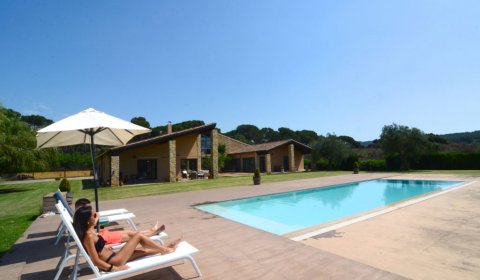 TU 925 Exklusive Ferien-Finca für 10 Personen mit privatem Pool bei Tamariu an der Costa Brava
