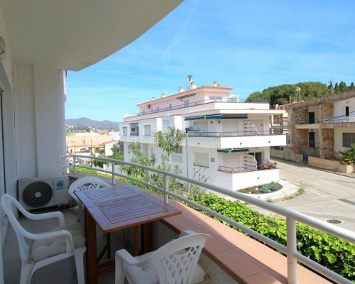 Strandnahe Ferienwohnung mit Pool–Llançà–Costa Brava-Spanien