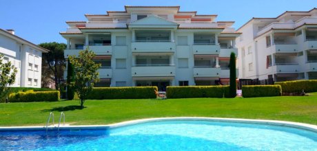 PP 134/6 Apartment for 6 persons with swimming pool on Playa de Pals on the Costa Brava