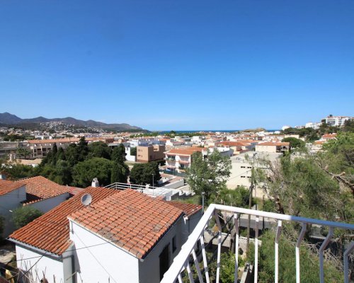 Strandnahe Ferienwohnung für 6 Personen mit Meerblick in Llançà Costa Brava