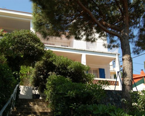 Strandnahe Ferienwohnung für 6 Personen mit Meerblick in Llançà Costa Brava