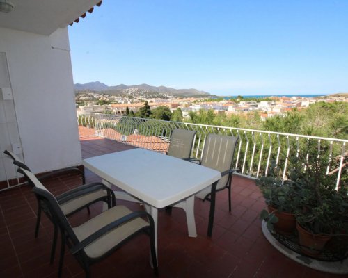 Strandnahe Ferienwohnung für 6 Personen mit Meerblick in Llançà Costa Brava