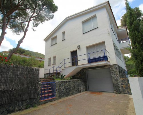 Appartement mit Meerblick und Strandnähe für 5 Personen Llançà Costa Brava mieten