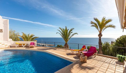 AL 618 Exclusive holiday villa for 6 persons near the beach with private pool and sea views in Altea on the Costa Blanca