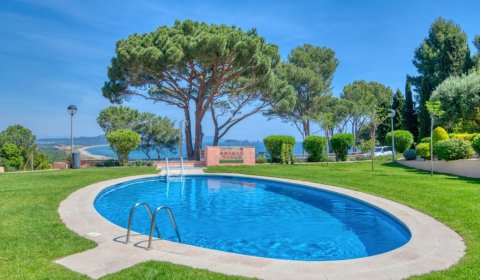 PP 131/4 Moderno apartamento para 6 personas con piscina en Sa Riera en la Costa Brava