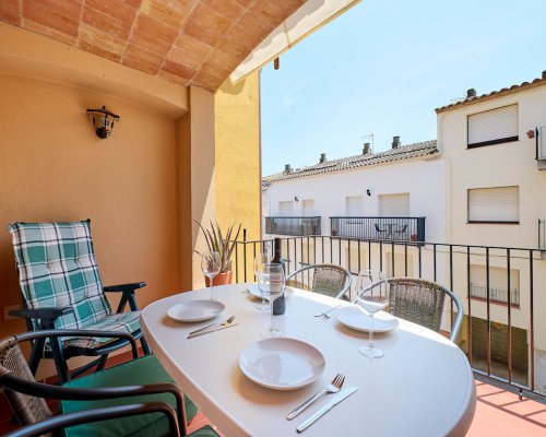 Llafranc Costa Brava nur wenige Schritte vom Strand modernes Appartement zu vermieten