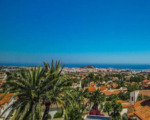 Ferienvilla in Denia Costa Blanca mit privatem Pool und Meerblick für 8 Personen mieten