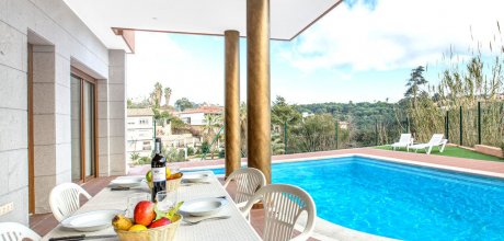 LL 658 Exklusive Ferienvilla für 6/8 Personen mit privatem Pool in Lloret de Mar an der Costa Brava