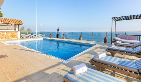 LL 936 Villa exclusiva para 10/12 personas con piscina privada y vistas al mar en Cala Canyelles en la Costa Brava