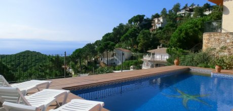 LL 914 Ferienvilla für 10 Personen mit privat Pool und Meerblick Lloret de Mar Costa Brava