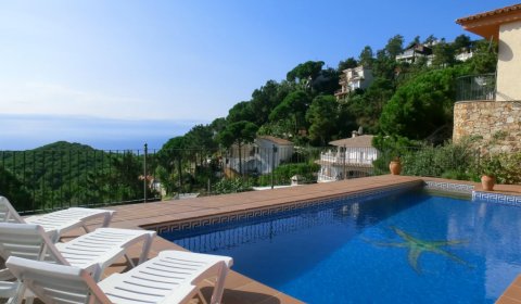 LL 914 Villa pour 10 personnes avec piscine privée et vue sur la mer Lloret de Mar Costa Brava