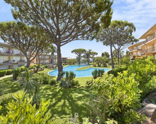 Exklusives Ferienapartment mit Pool an der Costa Brava