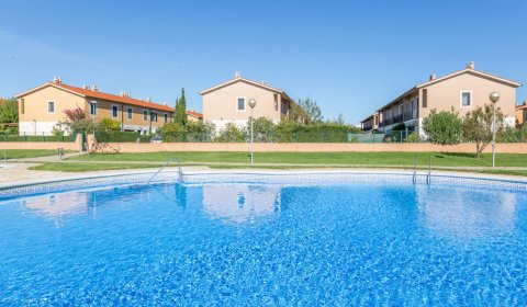 PP 304/2 Ferienhaus für 6 Personen mit Schwimmbad in Mas Pinell am Strand des Playa de Pals an der Costa Brava