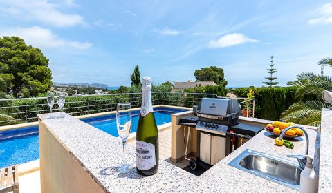 BN 811 Luxus Ferienhaus für 8 Personen privater Swmmingpool & Meerblick - Benissa Costa Blanca