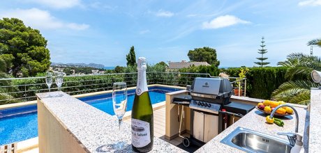 BN 811 Luxus Ferienhaus für 8 Personen privater Swmmingpool & Meerblick - Benissa Costa Blanca